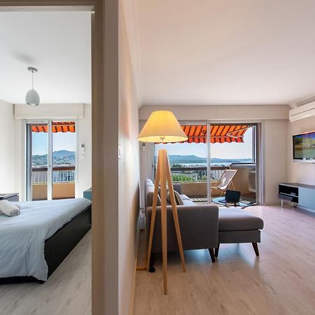 Le Cadet - Vue Panoramique Ville Et Baie De Sanary Sur Mer, Parking & Terrasse - 2 A 4 Pers ภายนอก รูปภาพ